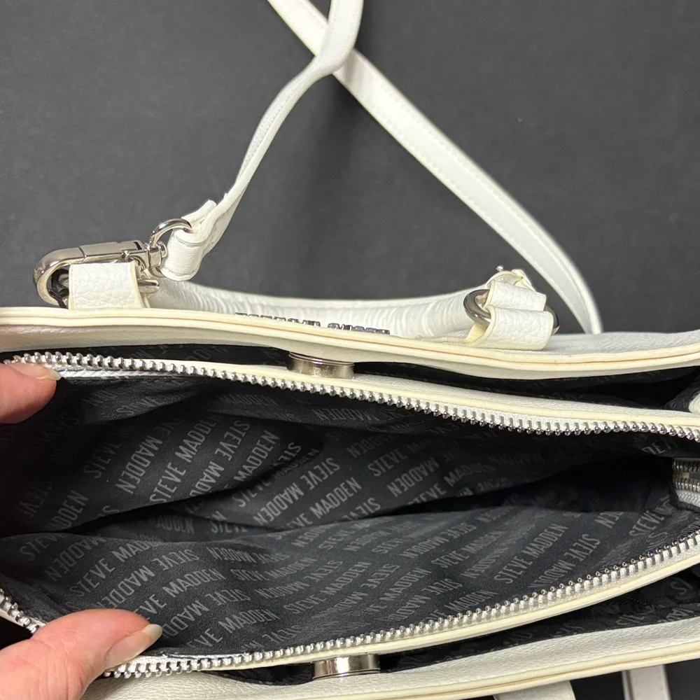 Steve Madden White Crossbody Bag - Picture 5 of 9